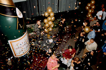 慶祝第 10 萬次發(fā)貨